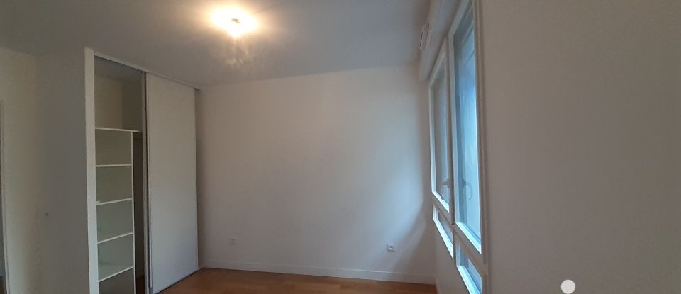 Appartement 2 pièces de 44 m² à Suresnes (92150)