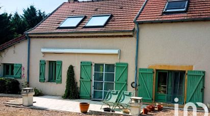 Longere 7 rooms of 207 m² in Saint-Agnan (71160)