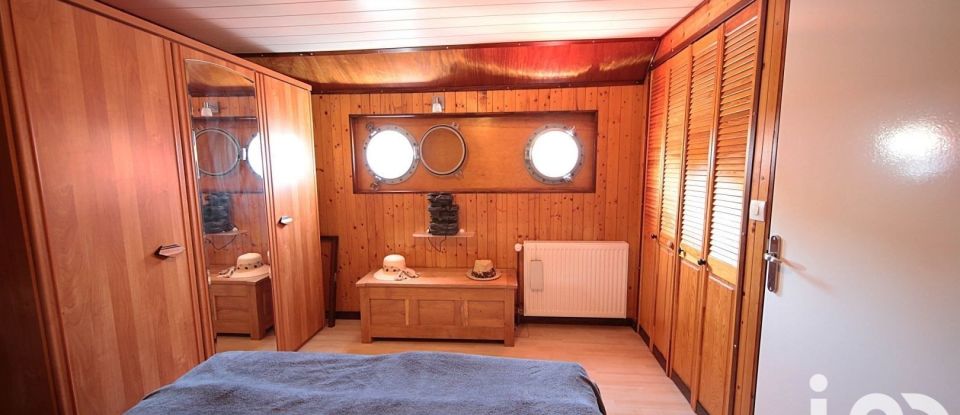 House boat 7 rooms of 175 m² in Saint-Mammès (77670)