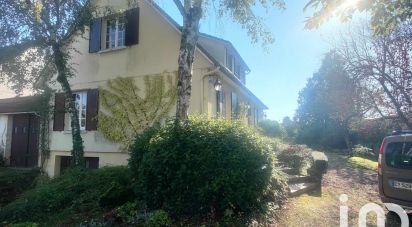 Traditional house 6 rooms of 130 m² in Fontenay-sur-Eure (28630)