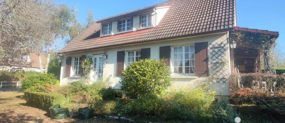 Traditional house 6 rooms of 130 m² in Fontenay-sur-Eure (28630)