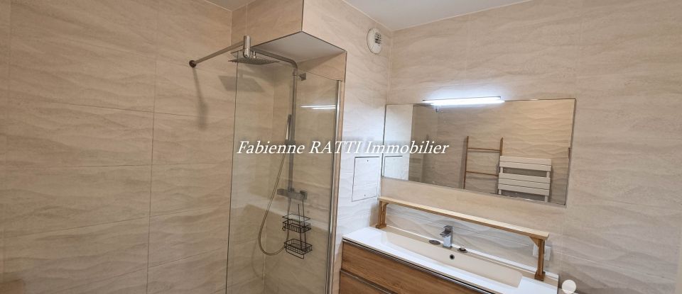 Appartement 3 pièces de 71 m² à Puteaux (92800)