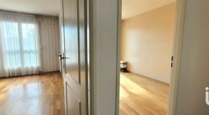 Apartment 3 rooms of 72 m² in Poissy (78300)