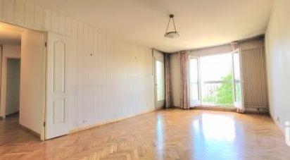 Apartment 3 rooms of 72 m² in Poissy (78300)