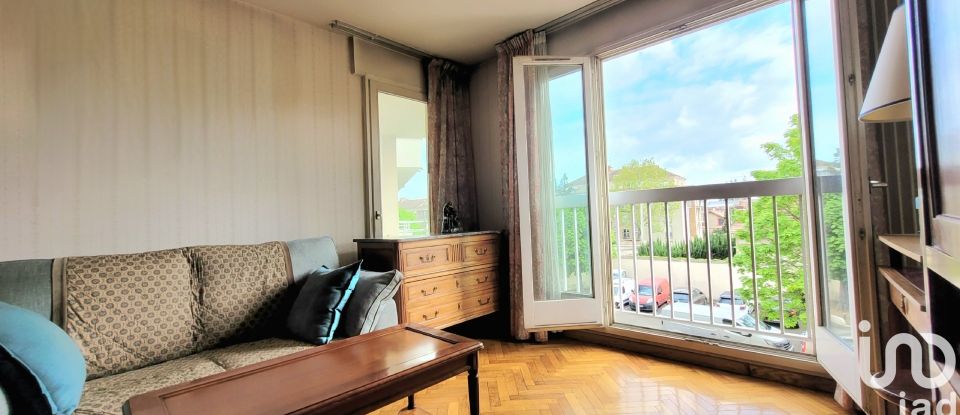 Appartement 3 pièces de 72 m² à Poissy (78300)