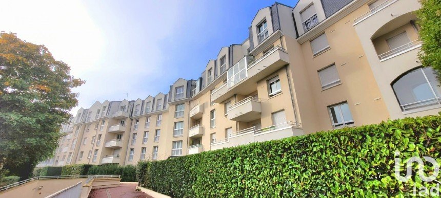 Appartement 3 pièces de 72 m² à Poissy (78300)