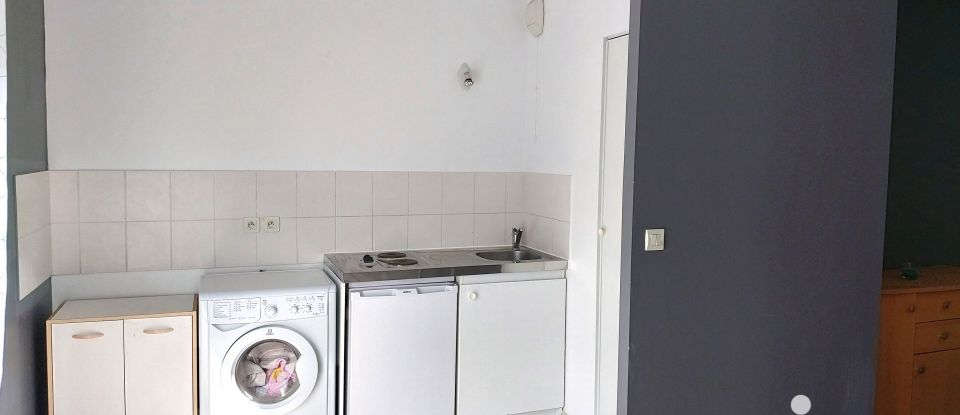 Apartment 2 rooms of 48 m² in Tours (37100)