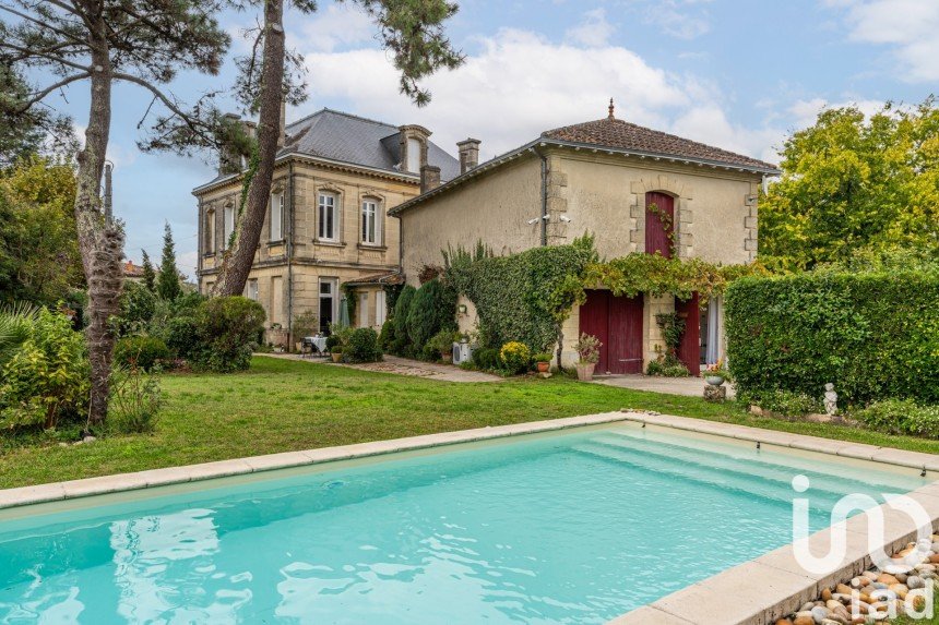 Mansion 10 rooms of 283 m² in Margaux (33460)