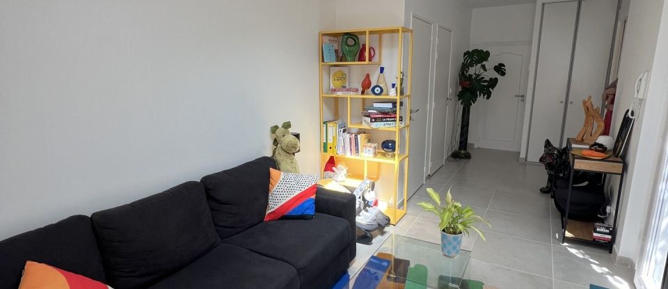 Appartement 3 pièces de 69 m² à Avignon (84000)