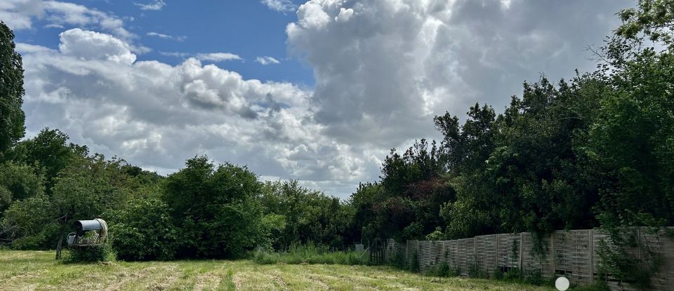 Maison de campagne 5 pièces de 214 m² à Montlieu-la-Garde (17210)