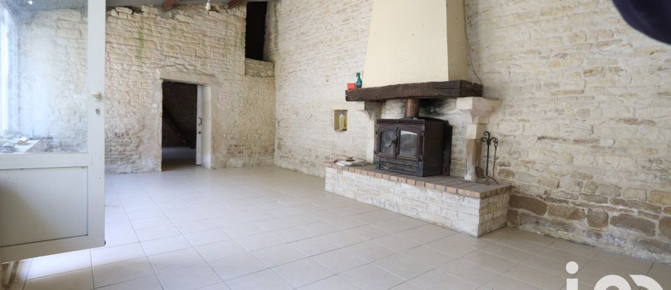 House 3 rooms of 97 m² in Les Fosses (79360)