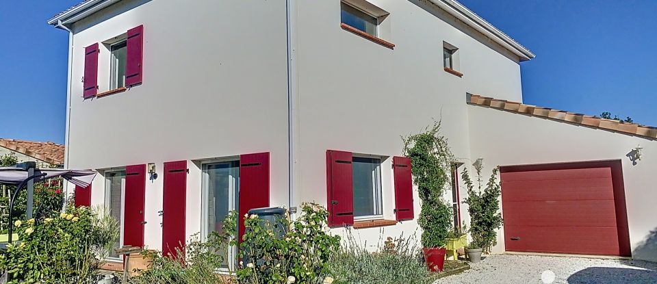 Maison 5 pièces de 135 m² à Samatan (32130)