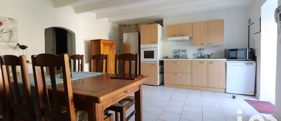 House 3 rooms of 100 m² in Niort (79000)