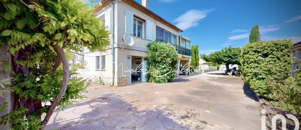 Maison 5 pièces de 150 m² à Mollégès (13940)