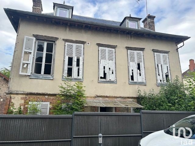 Maison 8 pièces de 192 m² à Sainte-Savine (10300)