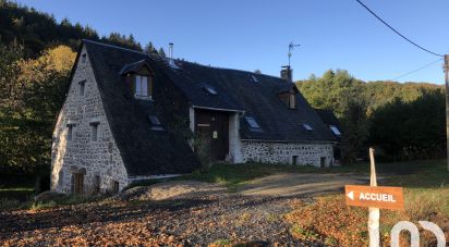 Gîte 15 pièces de 384 m² à Saint-Sauves-d'Auvergne (63950)