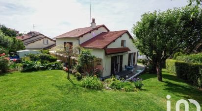 House 6 rooms of 105 m² in Aurillac (15000)