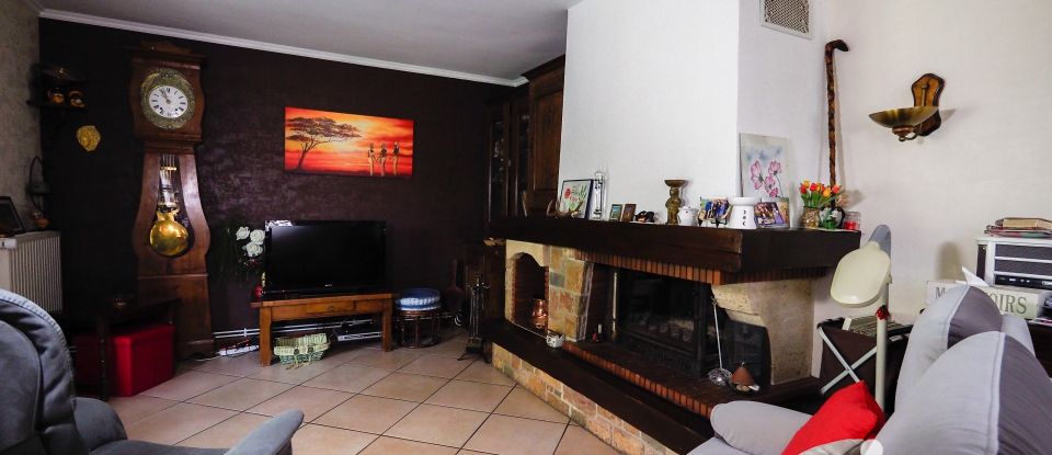 House 6 rooms of 105 m² in Aurillac (15000)