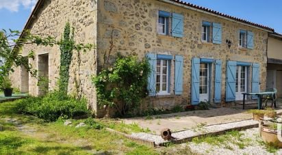 Country house 6 rooms of 149 m² in Largeasse (79240)