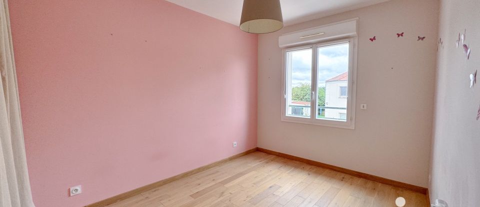 Maison 5 pièces de 109 m² à Neufmoutiers-en-Brie (77610)