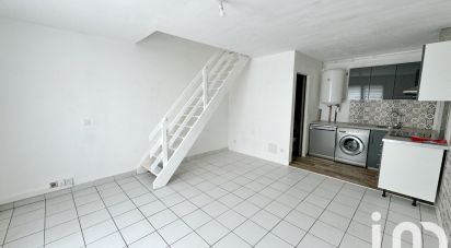 Maison 3 pièces de 41 m² à Guignes (77390)