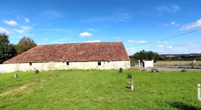 Barn conversion 2 rooms of 302 m² in Pissotte (85200)