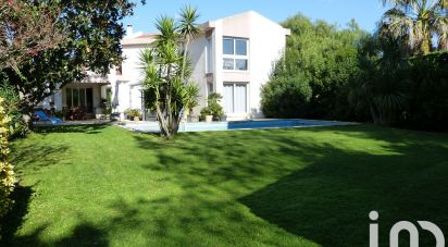 Traditional house 8 rooms of 210 m² in Canohès (66680)