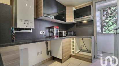 Apartment 4 rooms of 67 m² in Marseille (13011)