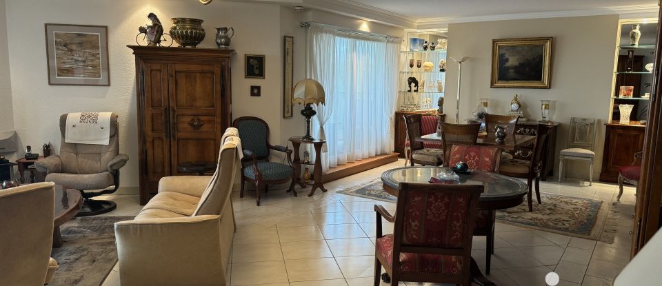 Appartement 5 pièces de 125 m² à Sète (34200)