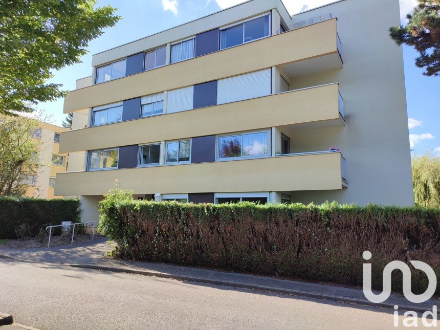 Apartment 3 rooms of 68 m² in Domont (95330)