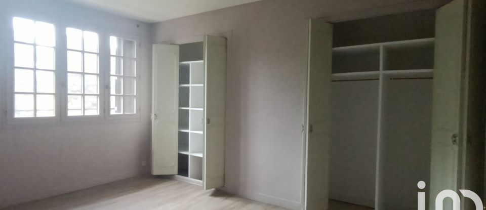 Maison de ville 11 pièces de 250 m² à Laurière (87370)