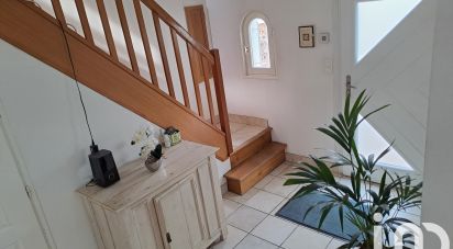 Maison 6 pièces de 142 m² à Villers-la-Faye (21700)