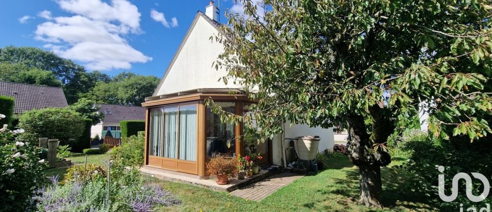 Maison traditionnelle 6 pièces de 130 m² à Saint-Georges-sur-Eure (28190)