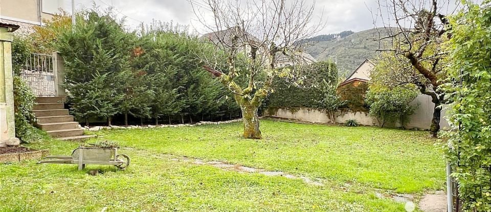 House 15 rooms of 380 m² in Entraygues-sur-Truyère (12140)