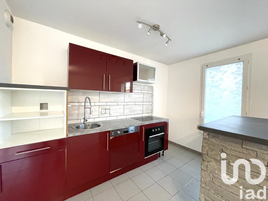 Apartment 4 rooms of 70 m² in Corbeil-Essonnes (91100)