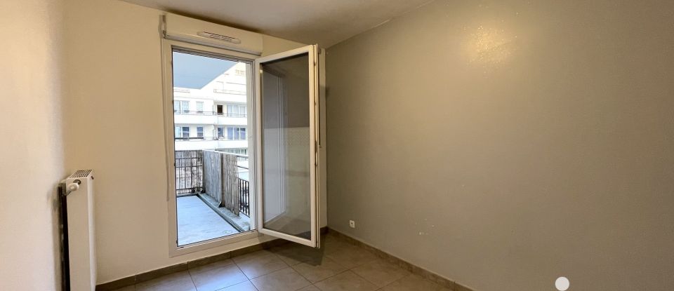 Apartment 4 rooms of 70 m² in Corbeil-Essonnes (91100)