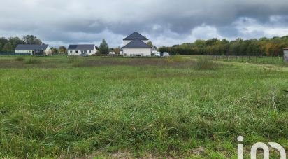 Land of 1,441 m² in La Cour-Marigny (45260)