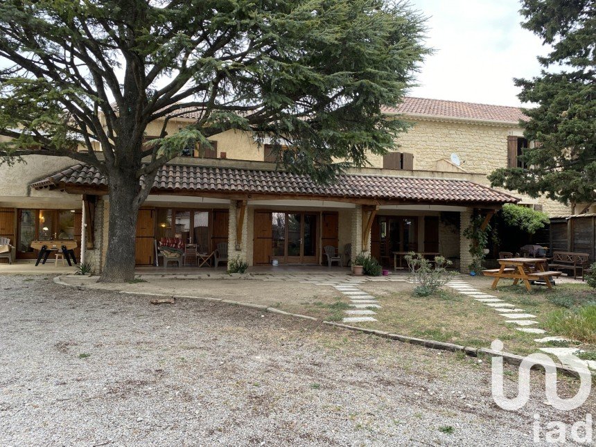 House 20 rooms of 611 m² in Carpentras (84200)