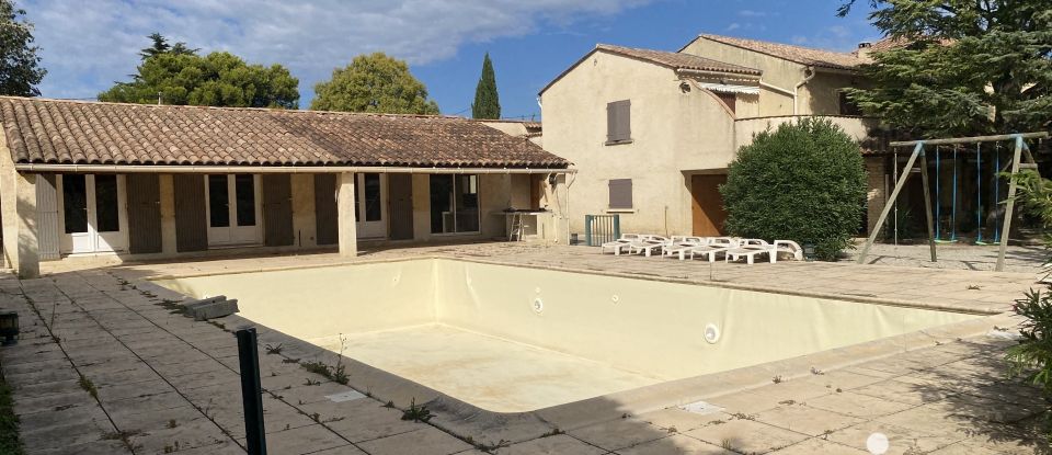 House 20 rooms of 611 m² in Carpentras (84200)