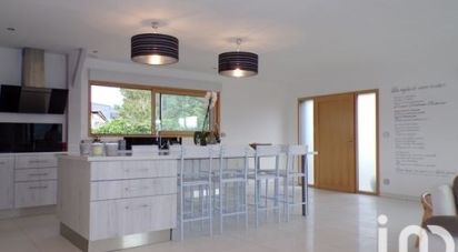 Maison 8 pièces de 290 m² à Rivière (37500)