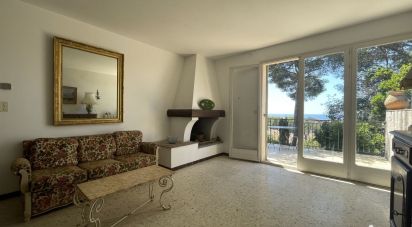 House 5 rooms of 154 m² in Six-Fours-les-Plages (83140)