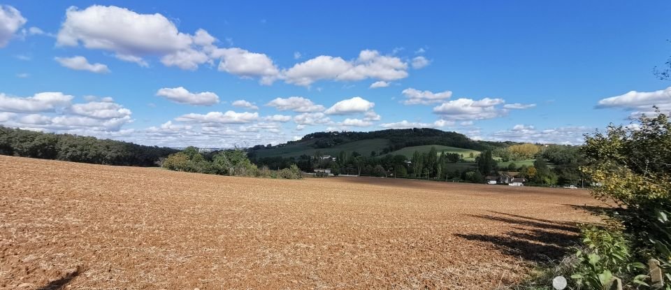 Maison traditionnelle 5 pièces de 143 m² à Puygouzon (81990)