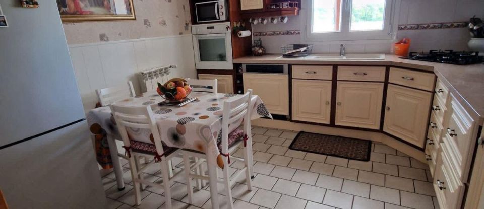 Traditional house 6 rooms of 141 m² in Écouen (95440)