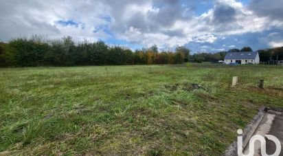 Land of 1,765 m² in La Cour-Marigny (45260)