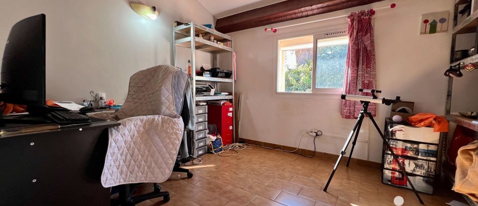 Maison traditionnelle 4 pièces de 93 m² à Hyères (83400)