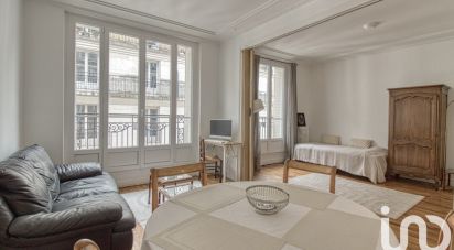 Appartement 3 pièces de 63 m² à Paris (75016)