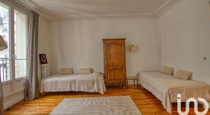 Appartement 3 pièces de 63 m² à Paris (75016)