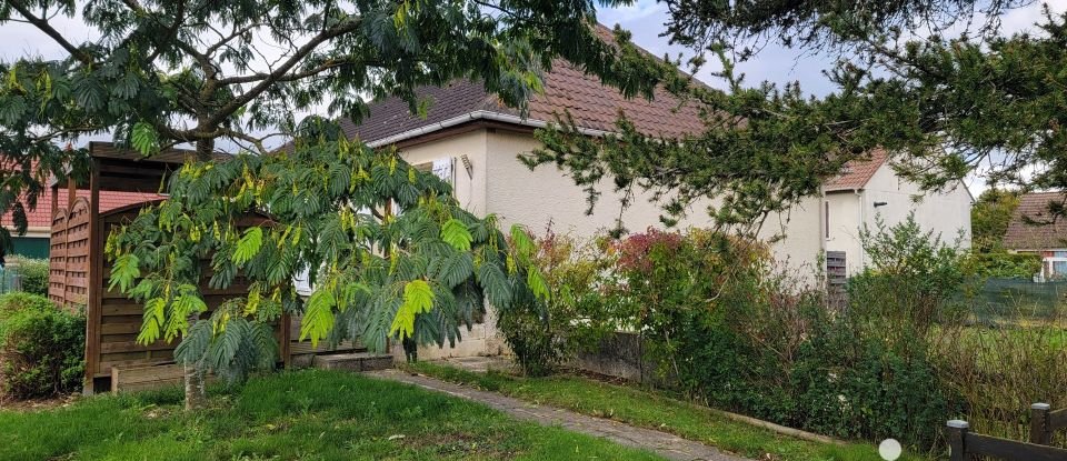 Traditional house 4 rooms of 87 m² in Naveil (41100)