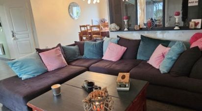 House 4 rooms of 130 m² in Noyelles-lès-Vermelles (62980)