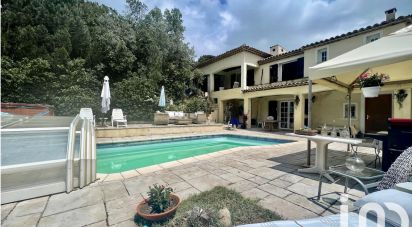 Traditional house 10 rooms of 230 m² in La Garde-Freinet (83680)